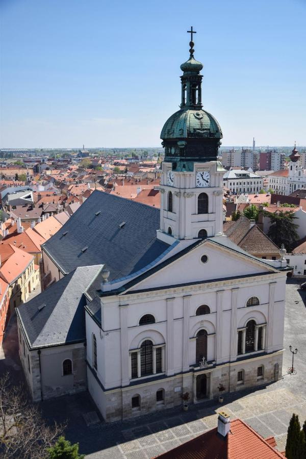 Hotel Domus Collis Gyor Bagian luar foto