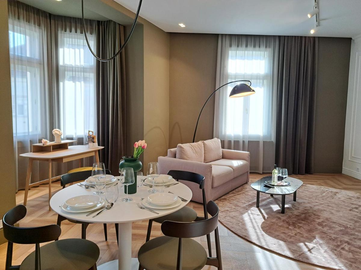 Hotel Domus Collis Gyor Bagian luar foto